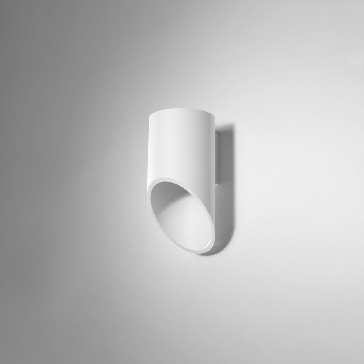 Sollux Lighting PENNE 20 white wall lamp with a sleek curved design for modern interiors
